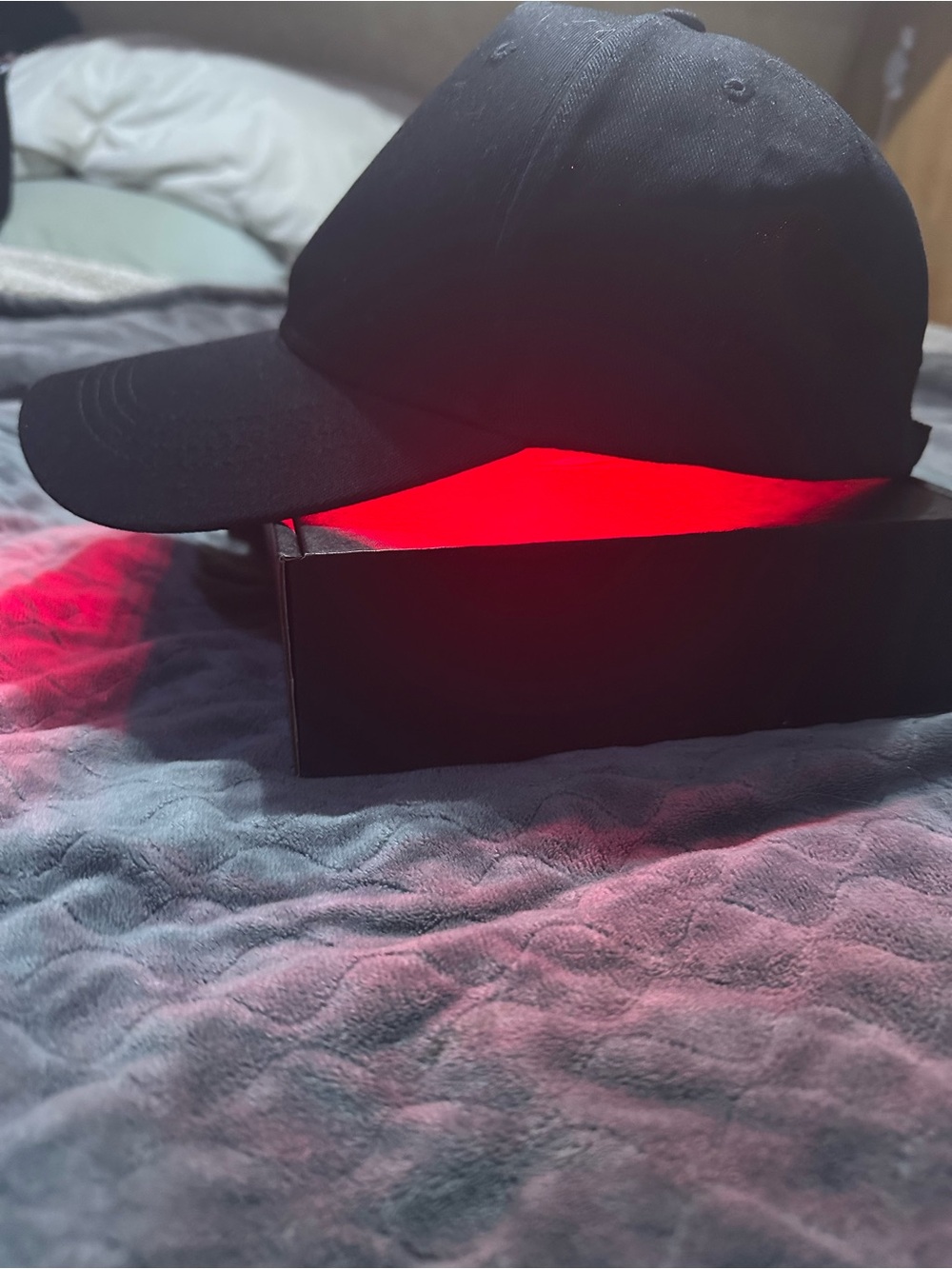 Red Light Therapy hat cap for hair growth unisex Brand New nwt